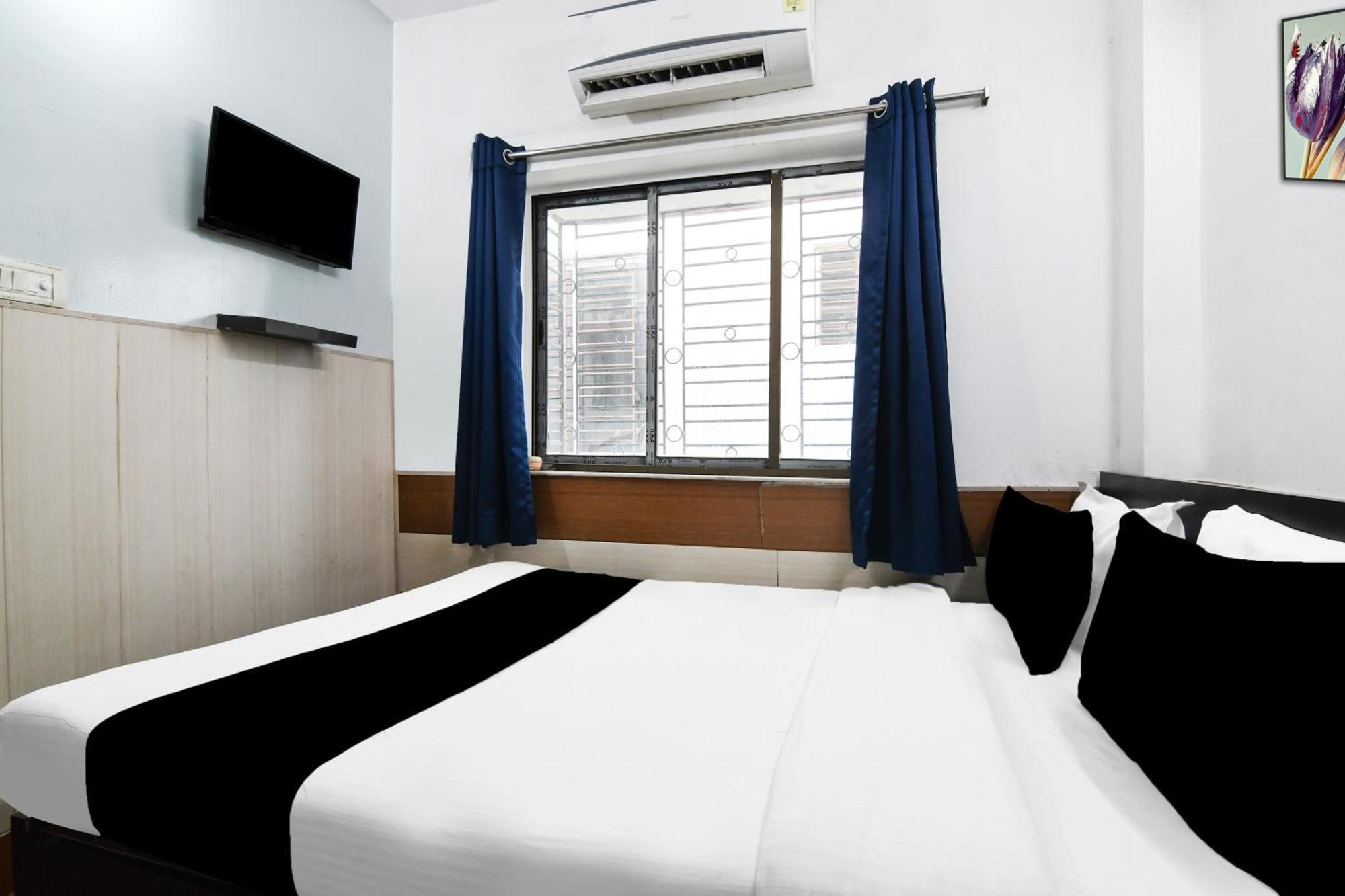 Hotel O Biswa Bangla Sarani Kolkata Bagian luar foto