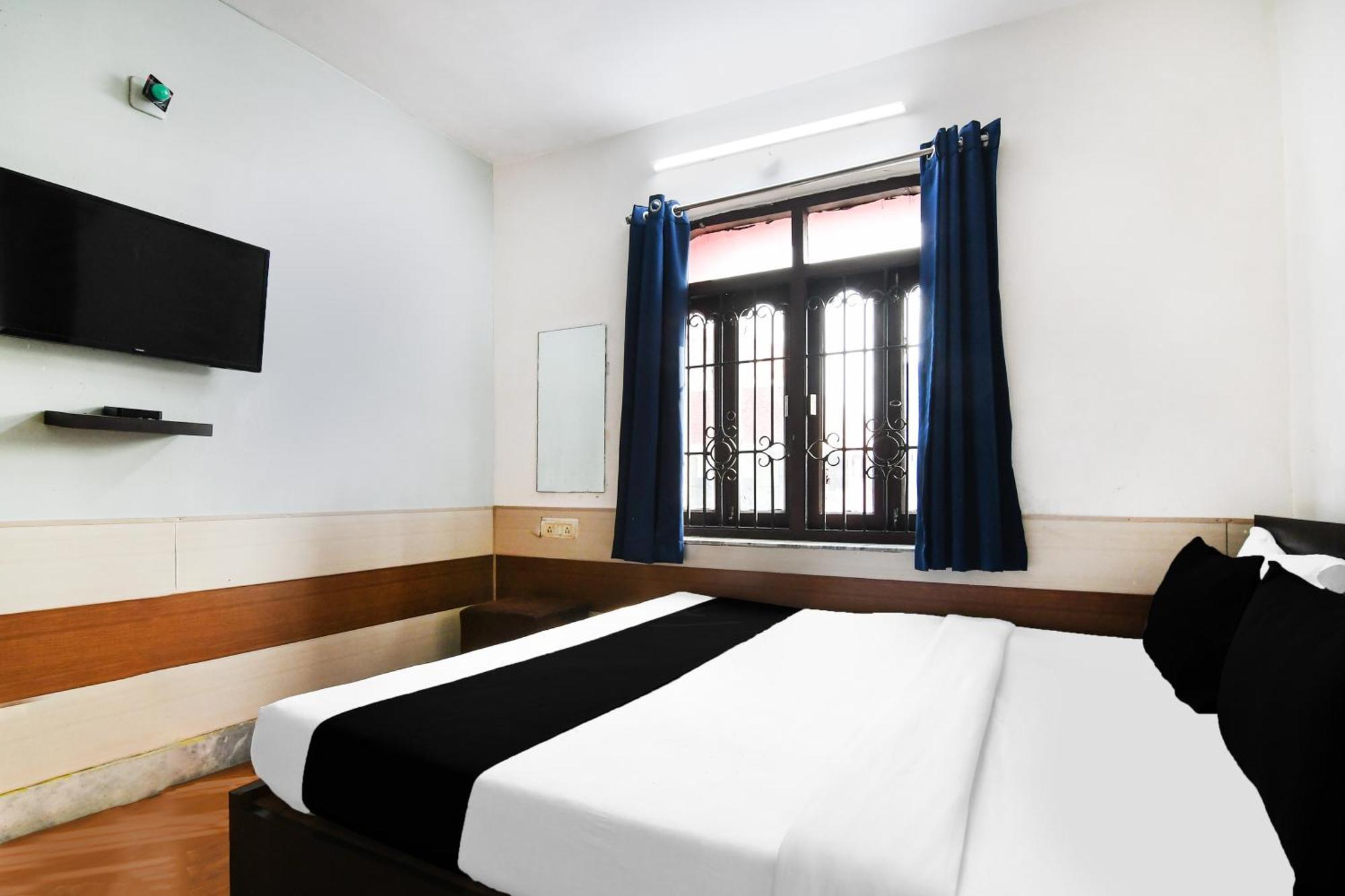 Hotel O Biswa Bangla Sarani Kolkata Bagian luar foto