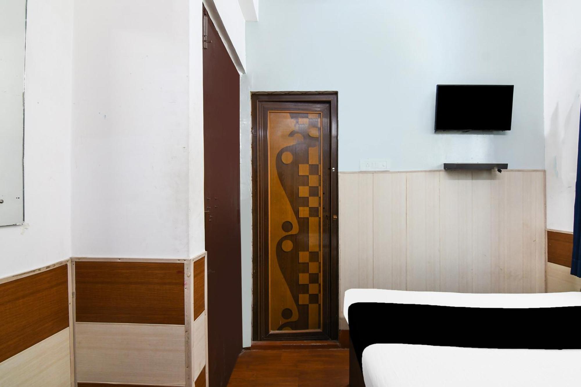 Hotel O Biswa Bangla Sarani Kolkata Bagian luar foto