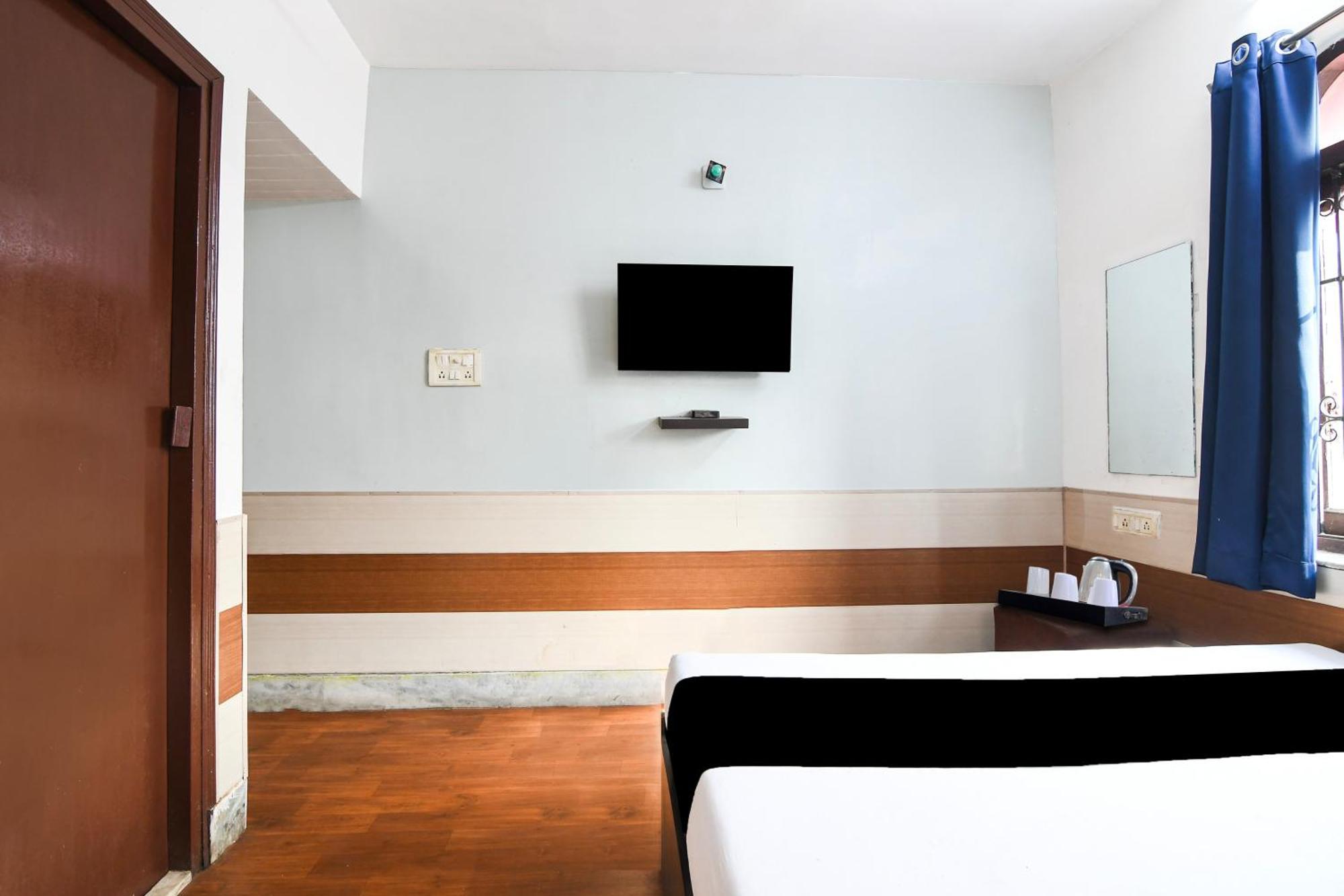 Hotel O Biswa Bangla Sarani Kolkata Bagian luar foto