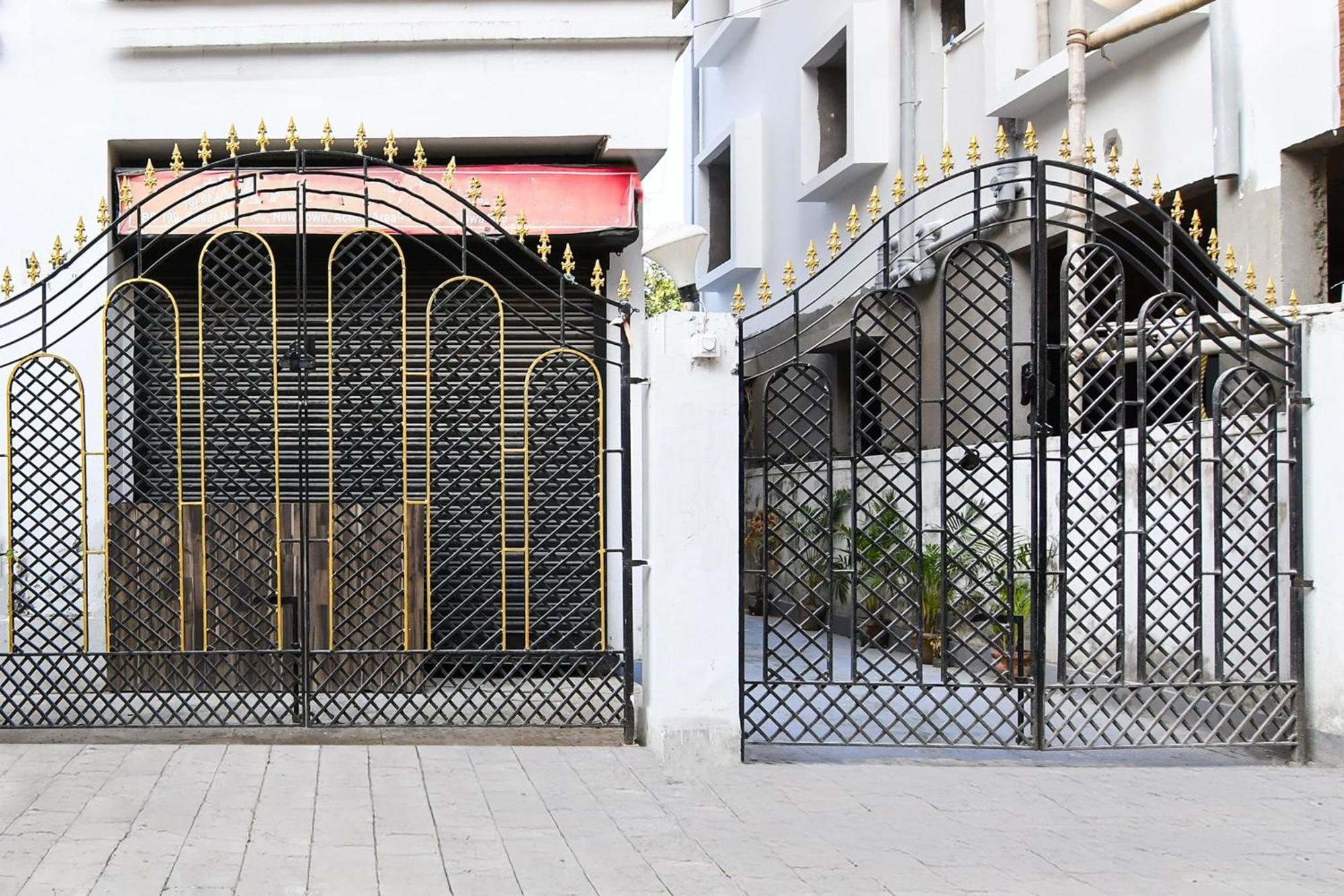 Hotel O Biswa Bangla Sarani Kolkata Bagian luar foto